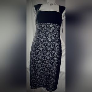 This David Meister perfect for holiday parties